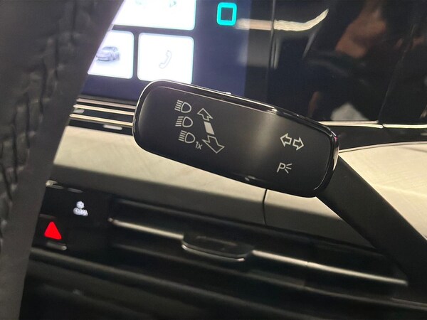 Used Volkswagen Golf 2023 for sale - 76220458: Photo 29