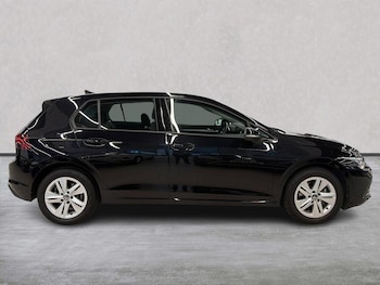 Used Volkswagen Golf 2023 for sale - 76220458: Photo 3