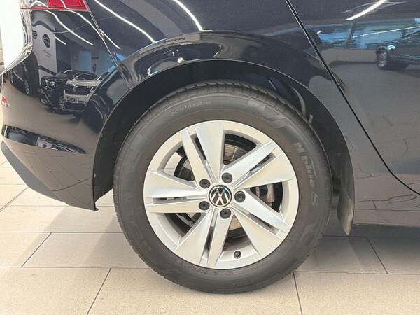 Used Volkswagen Golf 2023 for sale - 76220458: Photo 6