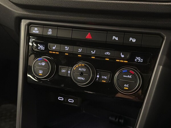 Used Volkswagen T-Roc 2021 for sale - 76182441: Photo 12