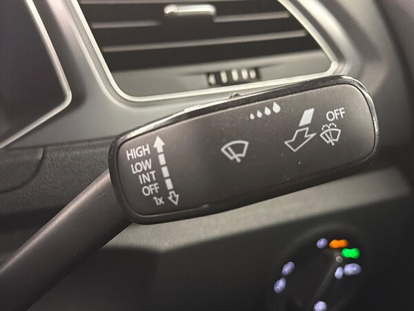 Used Volkswagen T-Roc 2021 for sale - 76182441: Photo 28