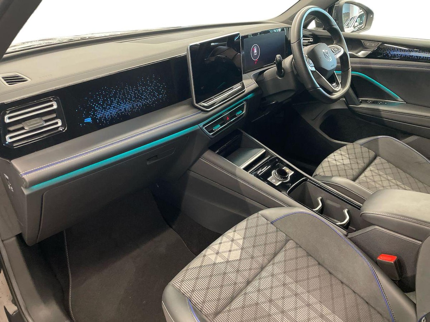 Used Volkswagen Tiguan 2024 for sale - 76694606: Photo 7