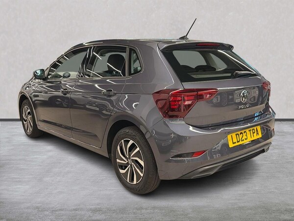 Used Volkswagen Polo 2023 for sale - 76102528: Photo 2