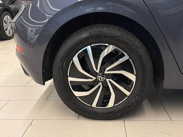 Used Volkswagen Polo 2023 for sale - 76102528: Photo 6