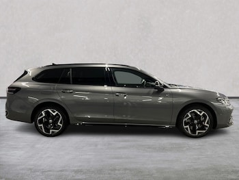 Used Volkswagen Passat 2025 for sale - 75490712: Photo