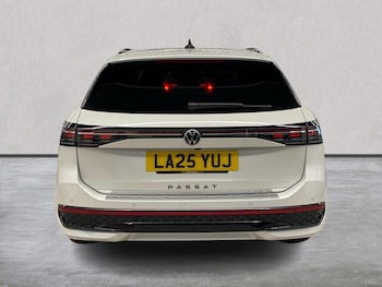 Used Volkswagen Passat 2025 for sale - 75490741: Photo