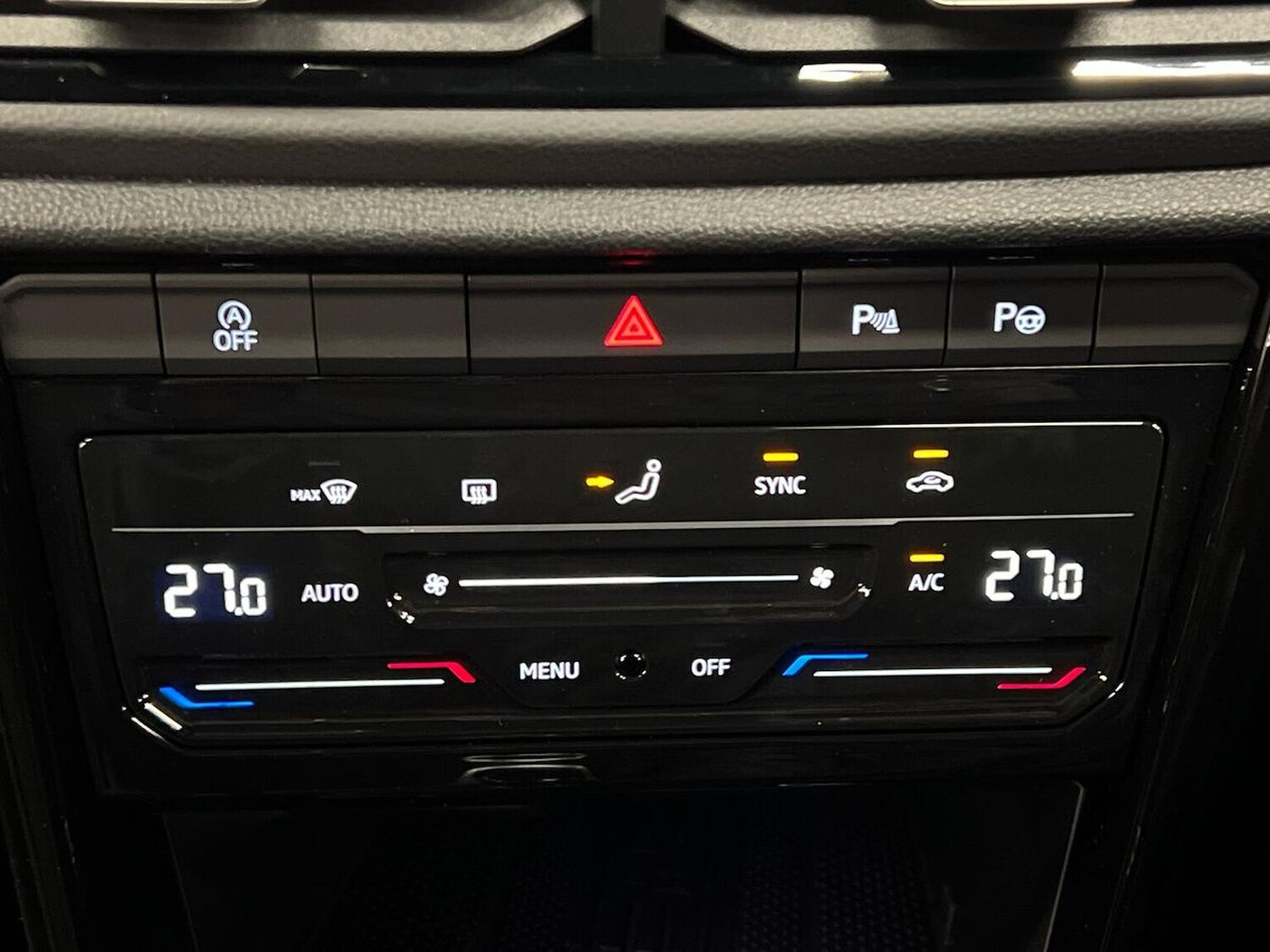 Used Volkswagen T-Roc 2026 for sale - 78195311: Photo 12