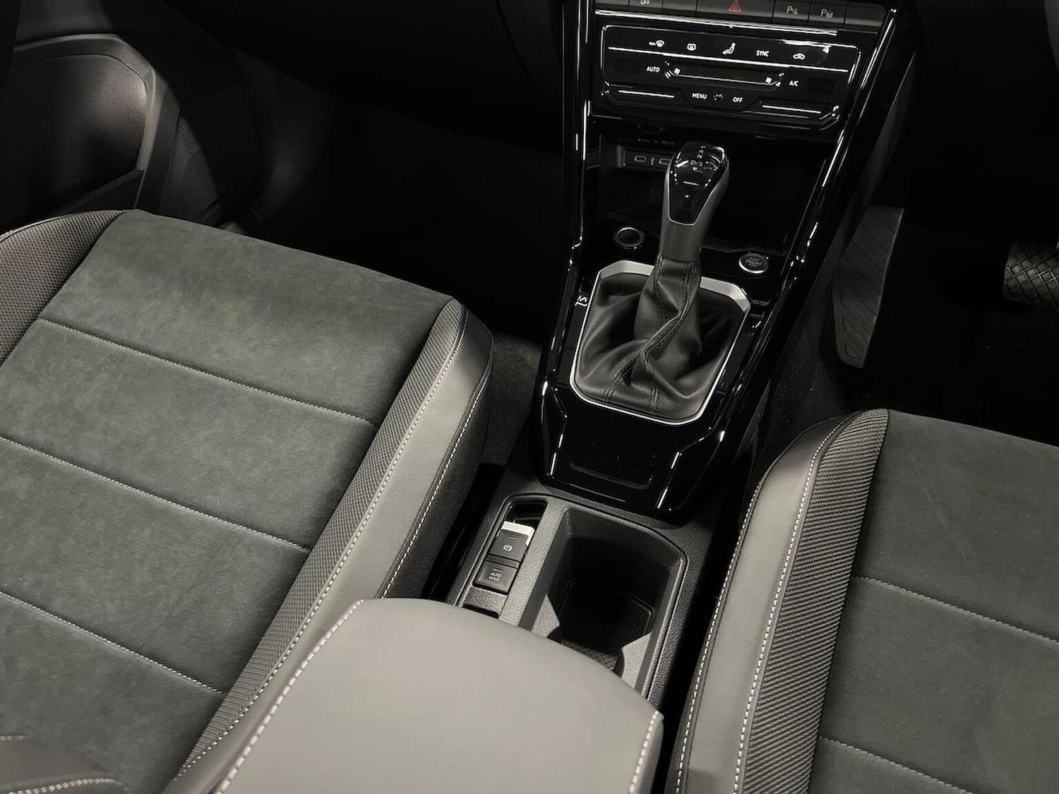 Used Volkswagen T-Roc 2026 for sale - 78195311: Photo 13