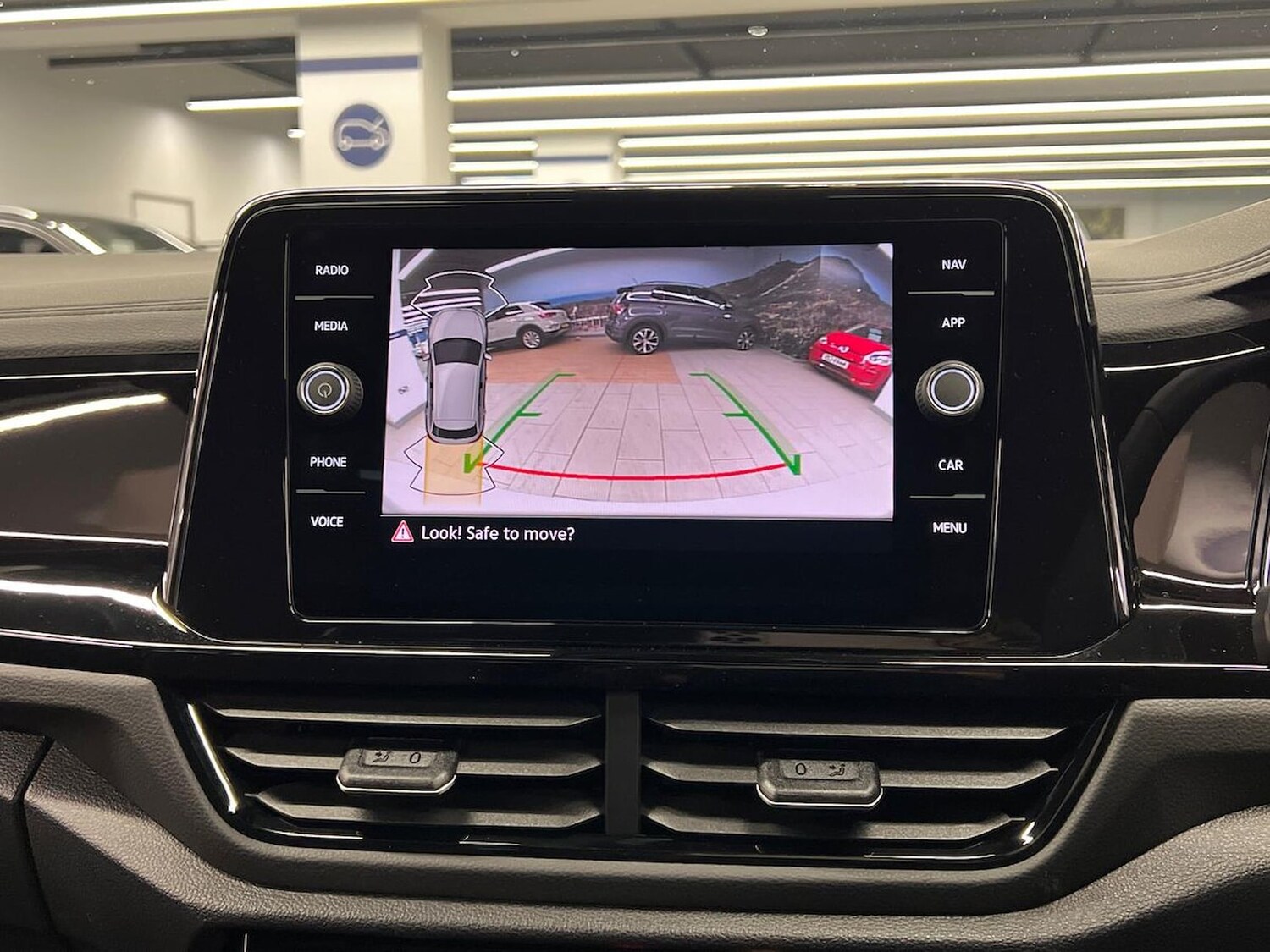 Used Volkswagen T-Roc 2026 for sale - 78195311: Photo 22