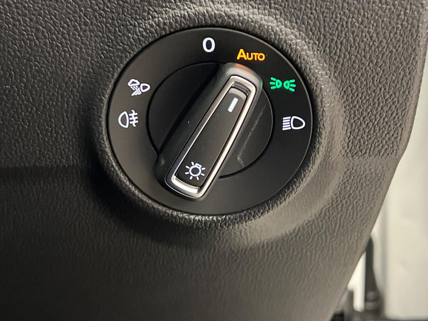 Used Volkswagen T-Roc 2026 for sale - 78195311: Photo 24