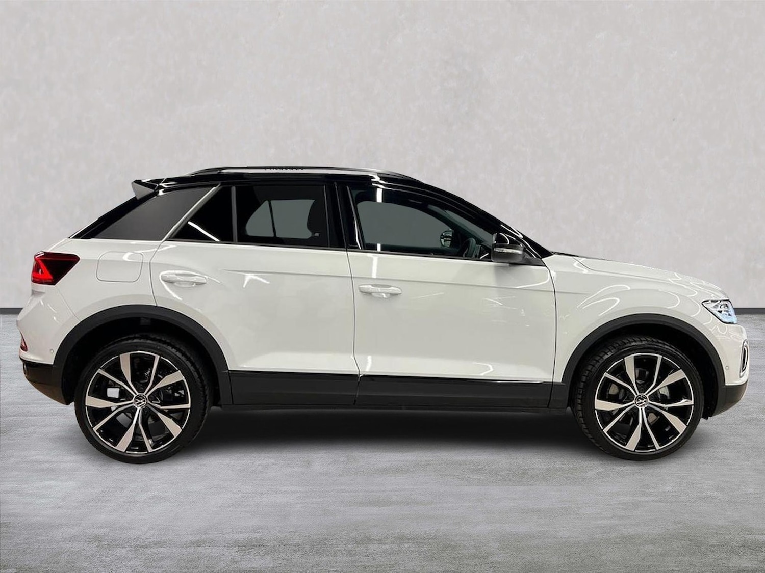 Used Volkswagen T-Roc 2026 for sale - 78195311: Photo 3