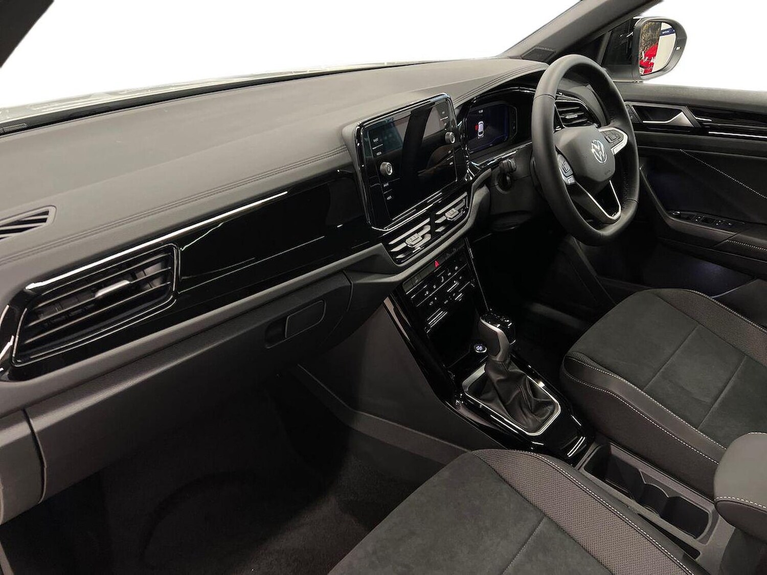 Used Volkswagen T-Roc 2026 for sale - 78195311: Photo 7