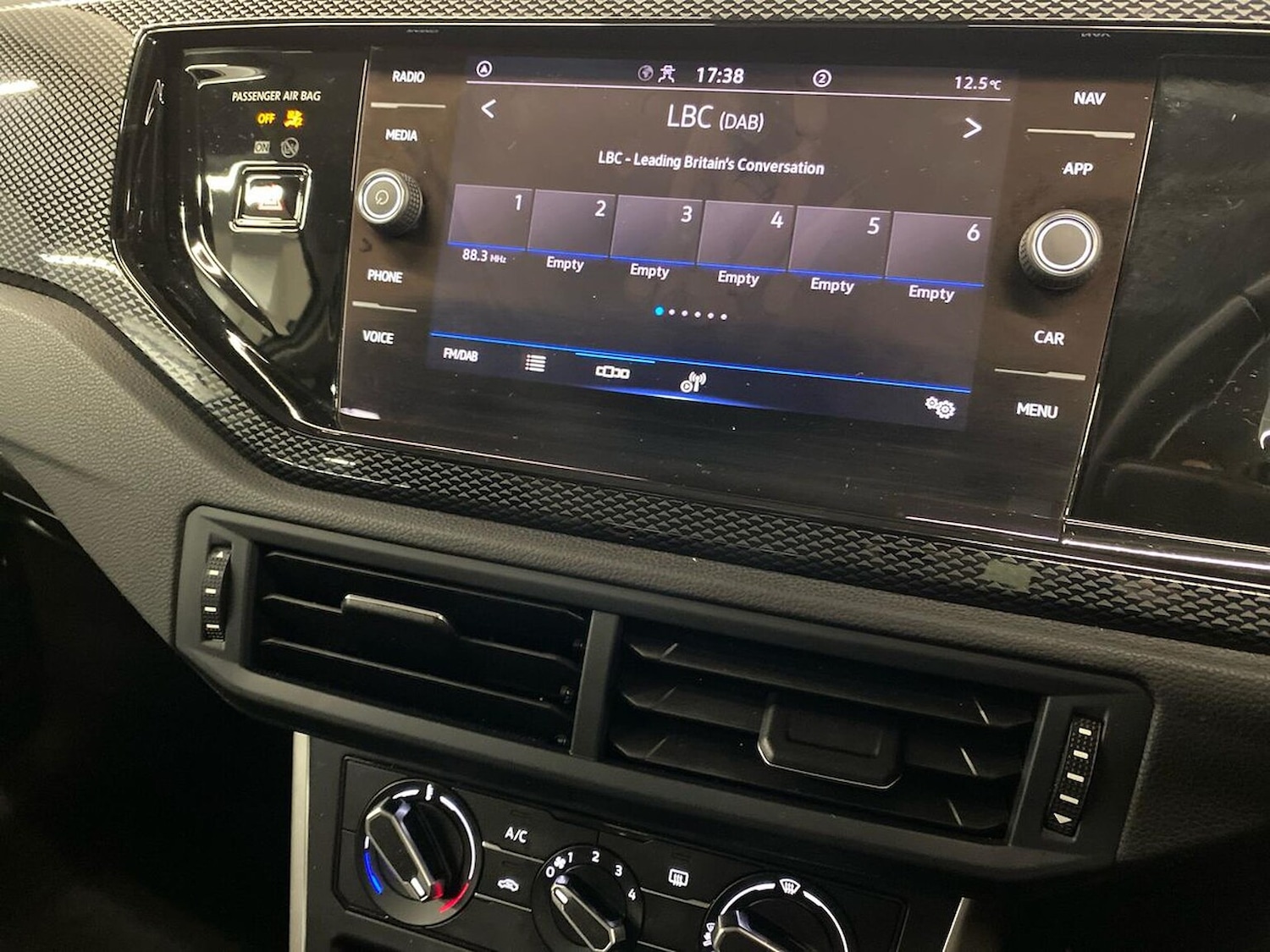 Used Volkswagen Polo 2023 for sale - 76877928: Photo 11