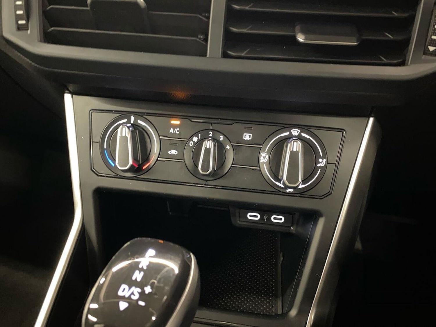 Used Volkswagen Polo 2023 for sale - 76877928: Photo 12