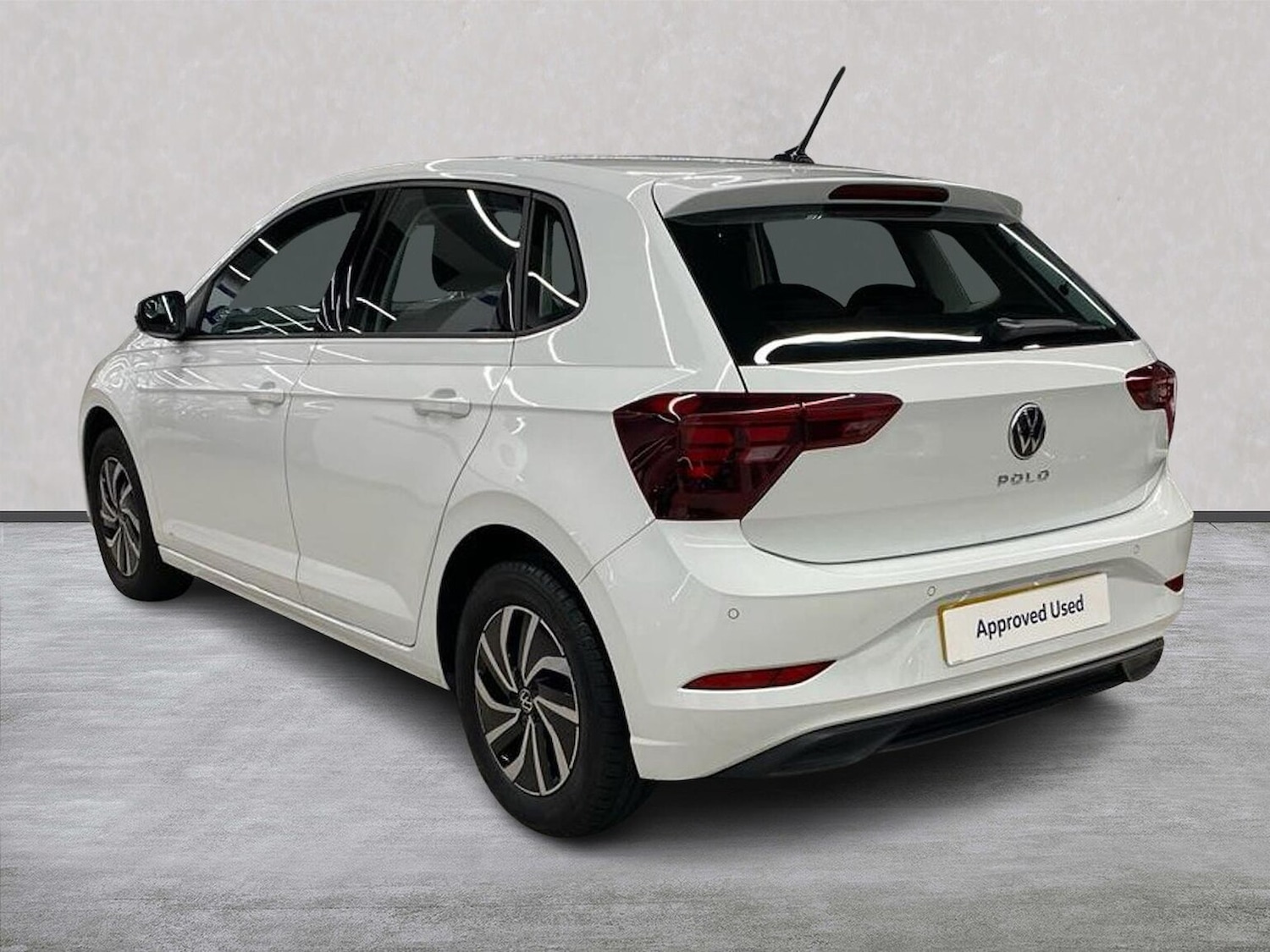 Used Volkswagen Polo 2023 for sale - 76877928: Photo 2