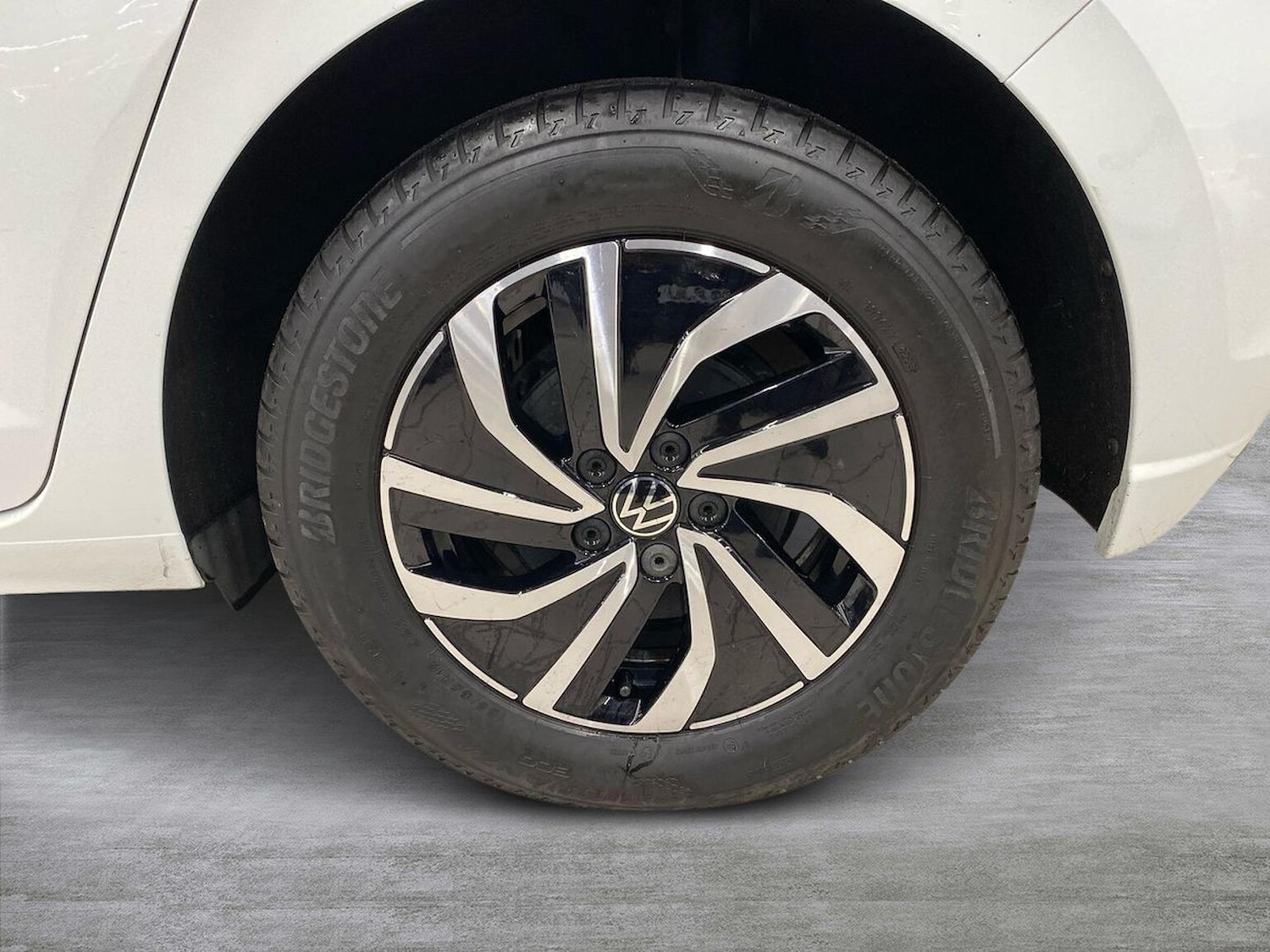 Used Volkswagen Polo 2023 for sale - 76877928: Photo 6