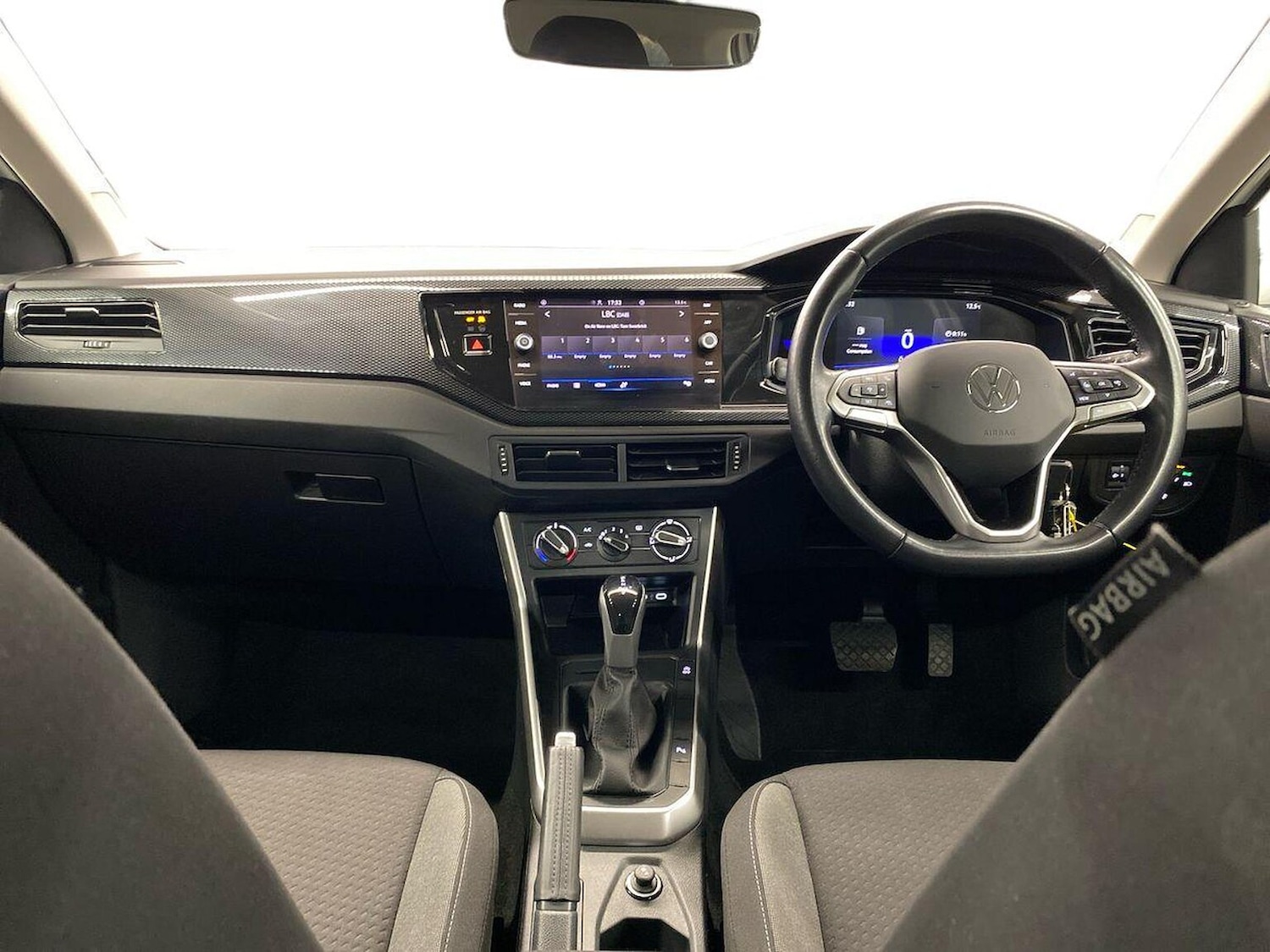 Used Volkswagen Polo 2023 for sale - 76877928: Photo 8