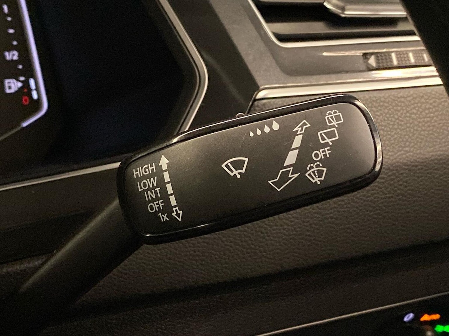 Used Volkswagen Tiguan 2022 for sale - 77802141: Photo 27