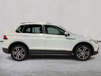 Used Volkswagen Tiguan 2022 for sale - 77802141: Photo