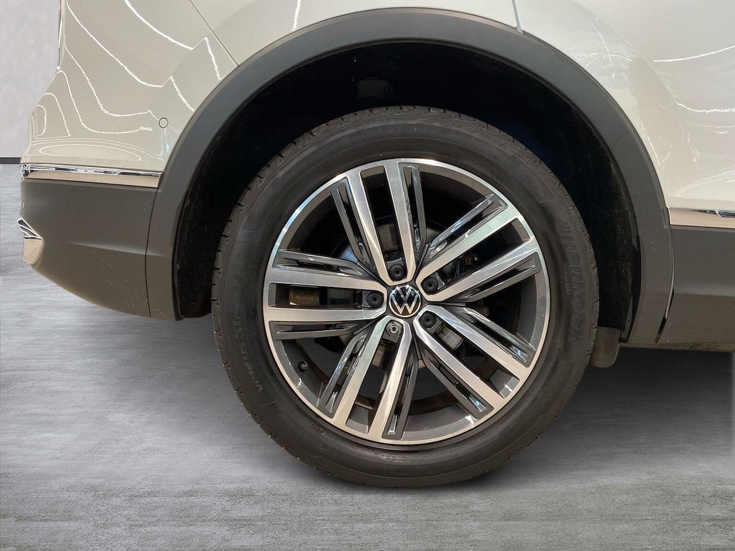 Used Volkswagen Tiguan 2022 for sale - 77802141: Photo 6