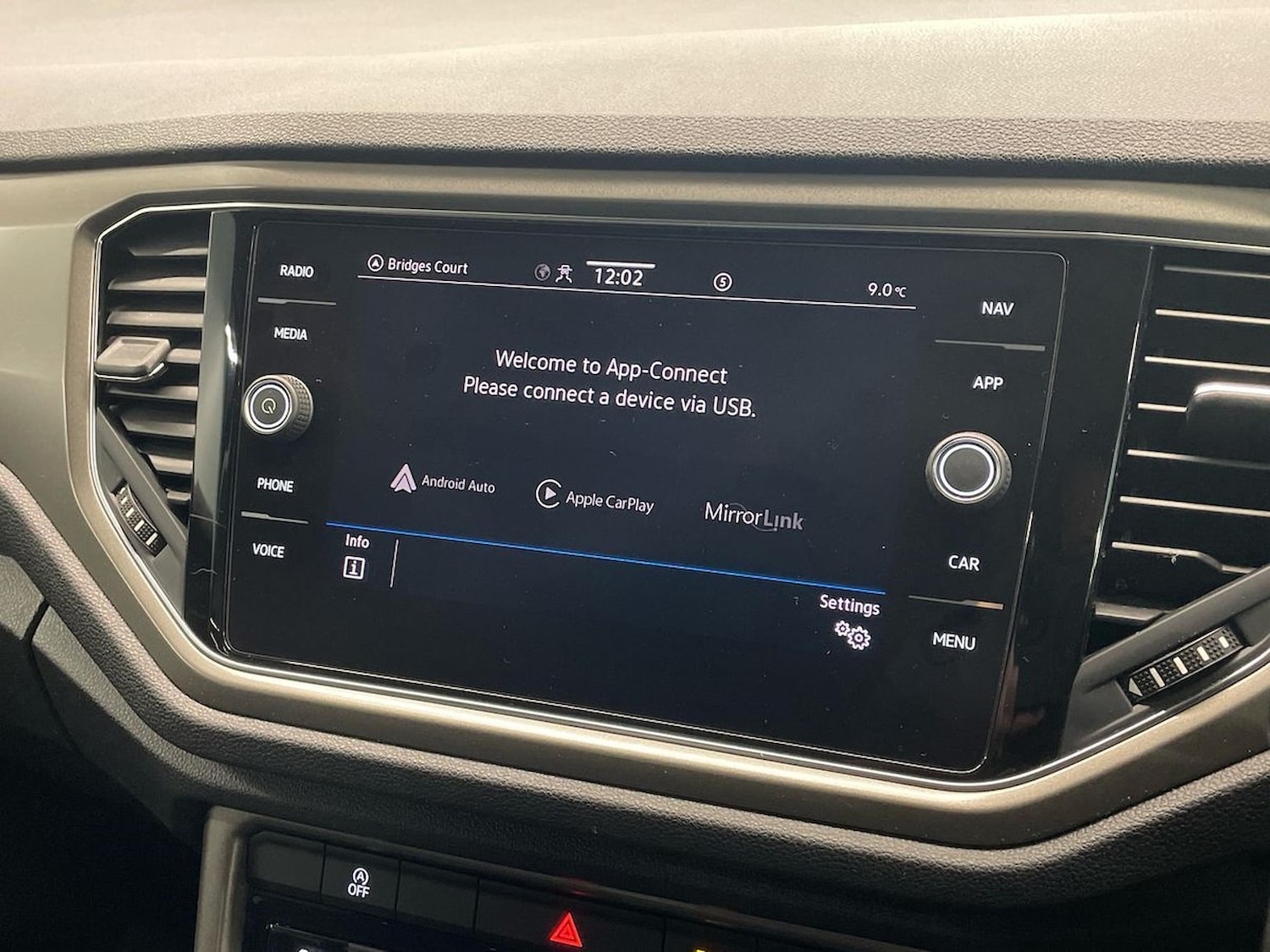 Used Volkswagen T-Roc 2021 for sale - 76694592: Photo 25