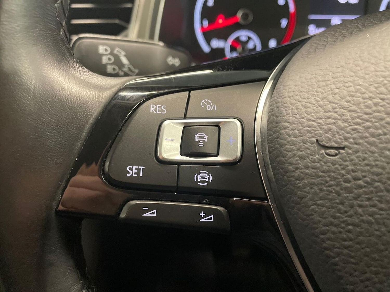 Used Volkswagen T-Roc 2021 for sale - 76694592: Photo 27