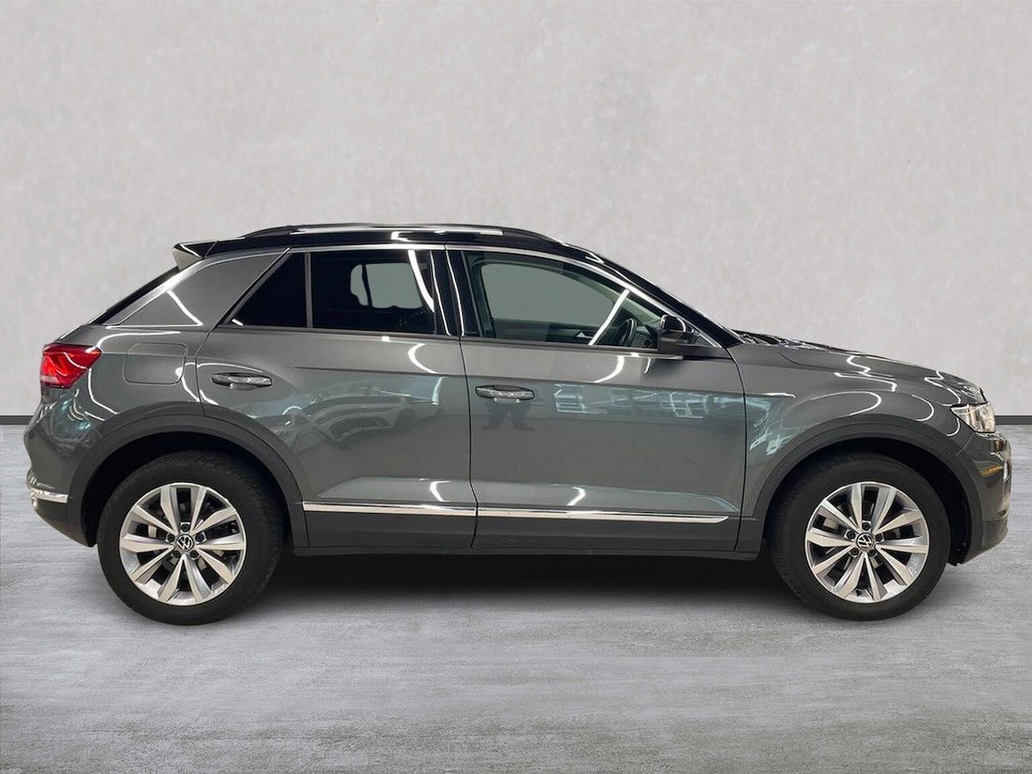 Used Volkswagen T-Roc 2021 for sale - 76694592: Photo 3