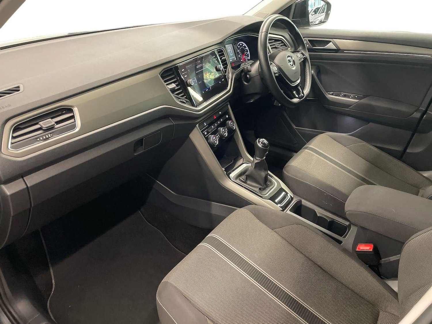 Used Volkswagen T-Roc 2021 for sale - 76694592: Photo 7