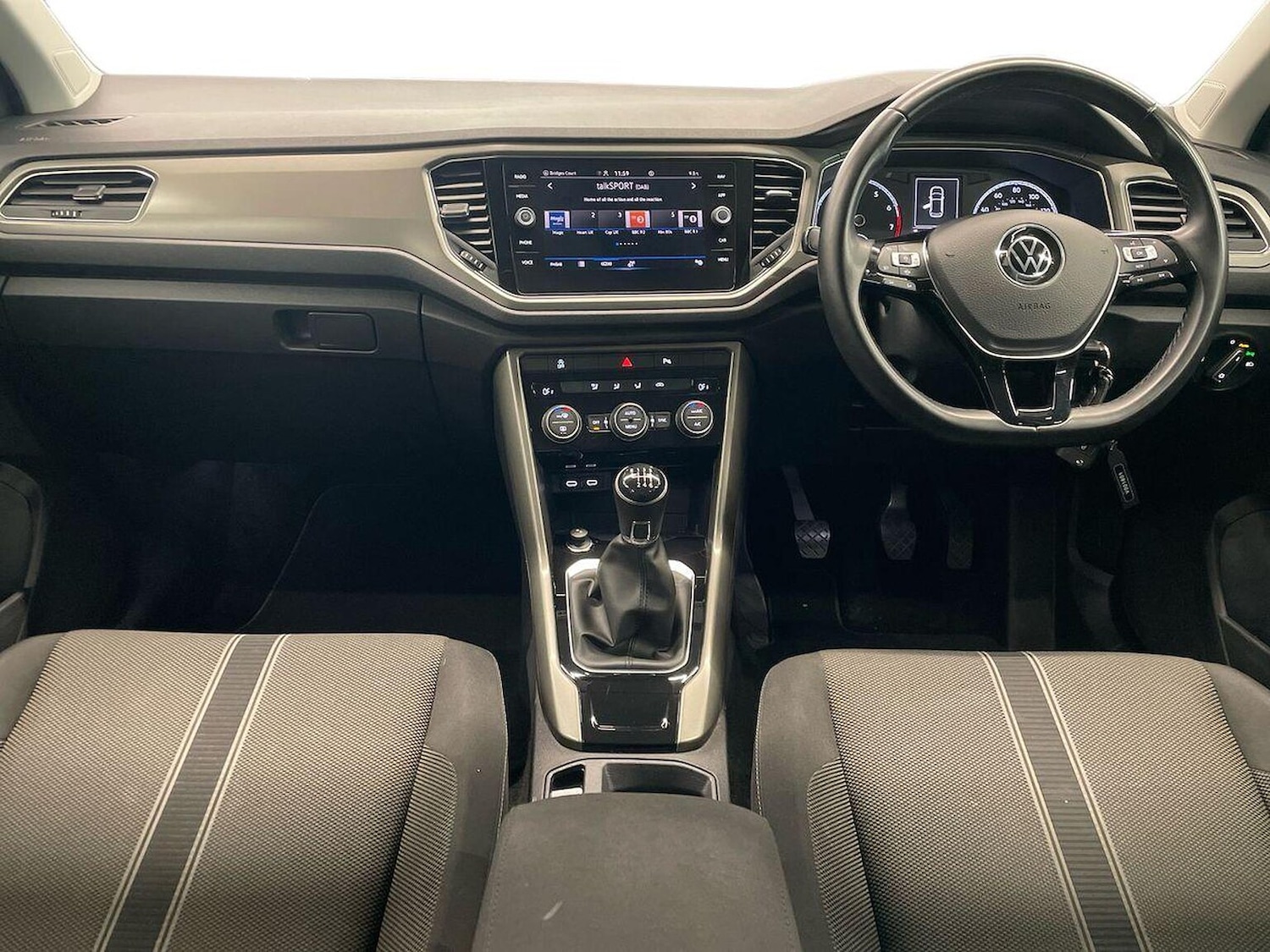 Used Volkswagen T-Roc 2021 for sale - 76694592: Photo 8