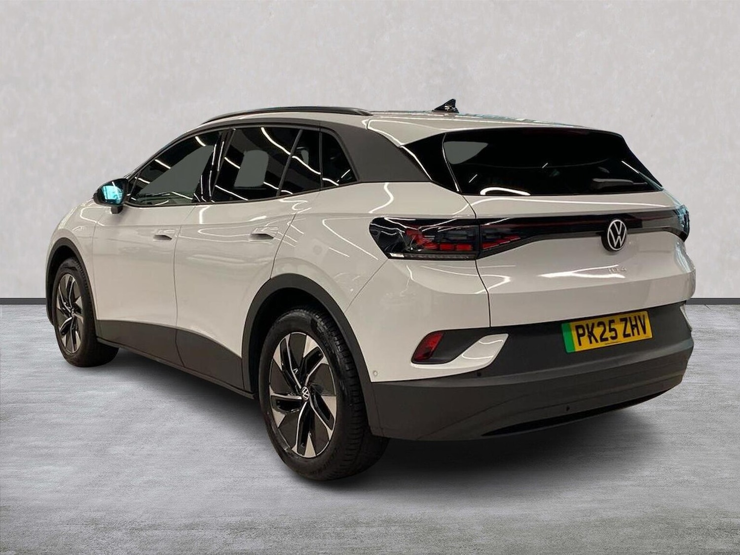 Used Volkswagen ID.4 2025 for sale - 77651691: Photo 2