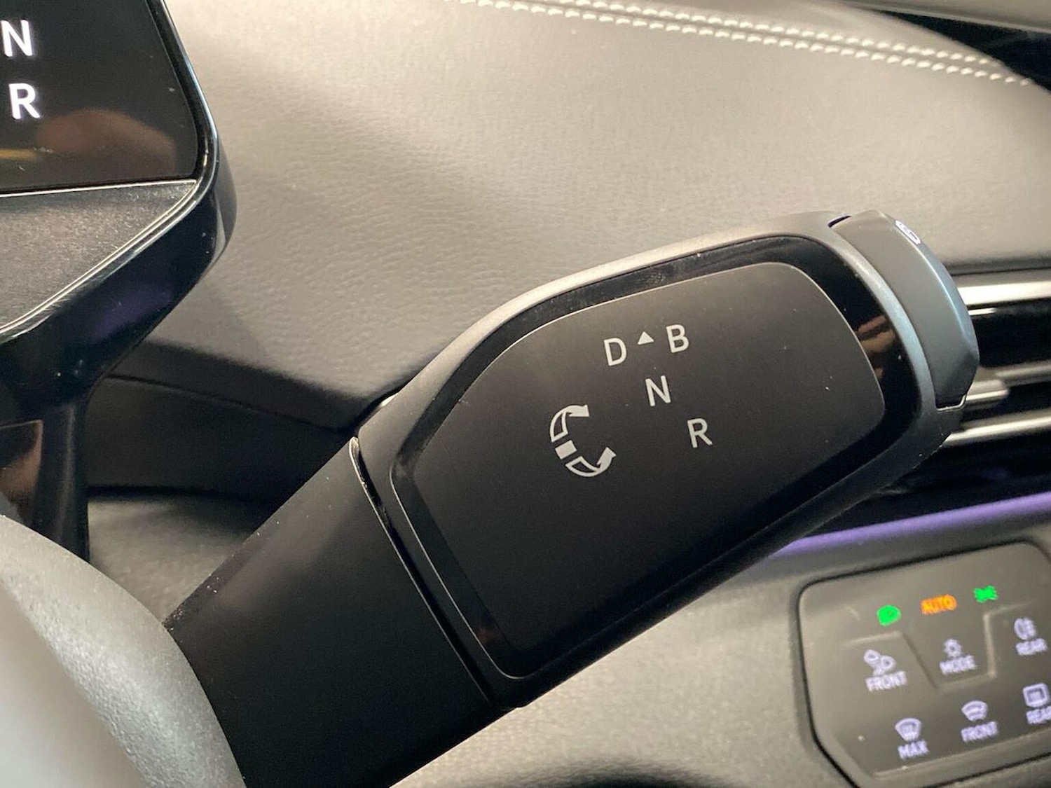 Used Volkswagen ID.4 2025 for sale - 77651691: Photo 28