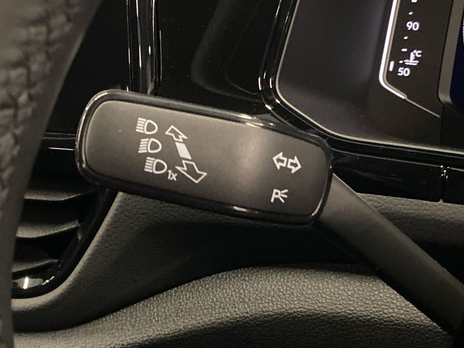 Used Volkswagen T-Roc 2025 for sale - 76324619: Photo 28