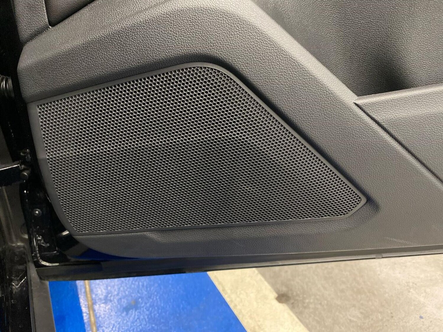 Used Volkswagen T-Roc 2025 for sale - 76324619: Photo 29