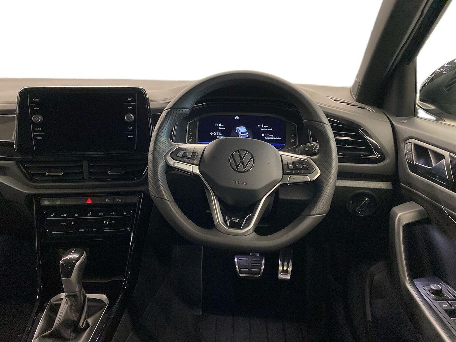 Used Volkswagen T-Roc 2025 for sale - 76324619: Photo 9