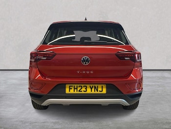 Used Volkswagen T-Roc 2023 for sale - 79395020: Photo