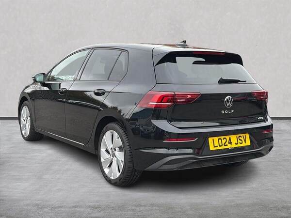 Used Volkswagen Golf 2024 for sale - 76287310: Photo 2