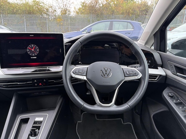 Used Volkswagen Golf 2024 for sale - 76287310: Photo 9