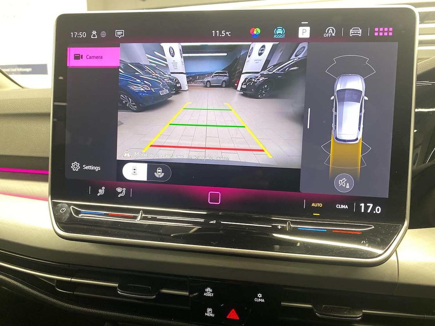 Used Volkswagen Golf 2024 for sale - 77059814: Photo 25