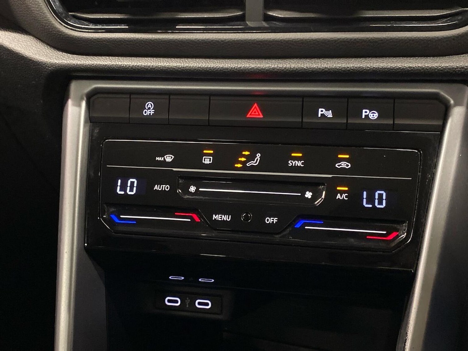 Used Volkswagen T-Roc 2022 for sale - 76605557: Photo 12