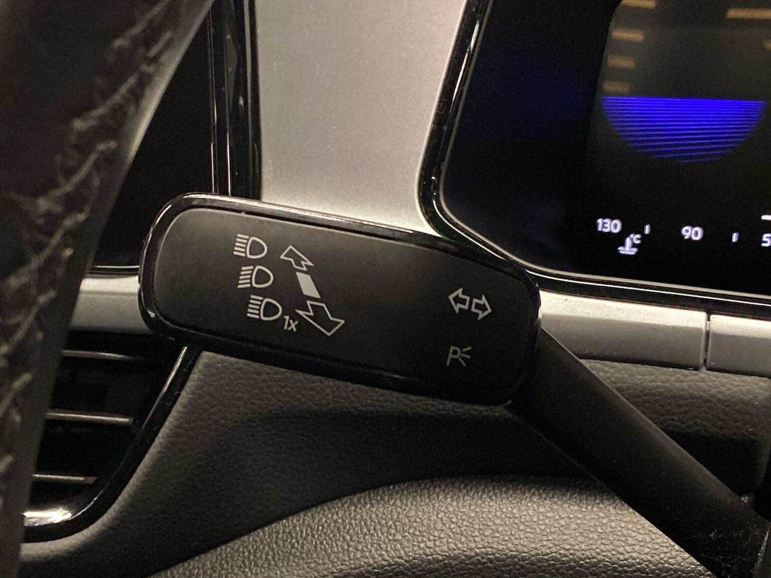 Used Volkswagen T-Roc 2022 for sale - 76605557: Photo 27