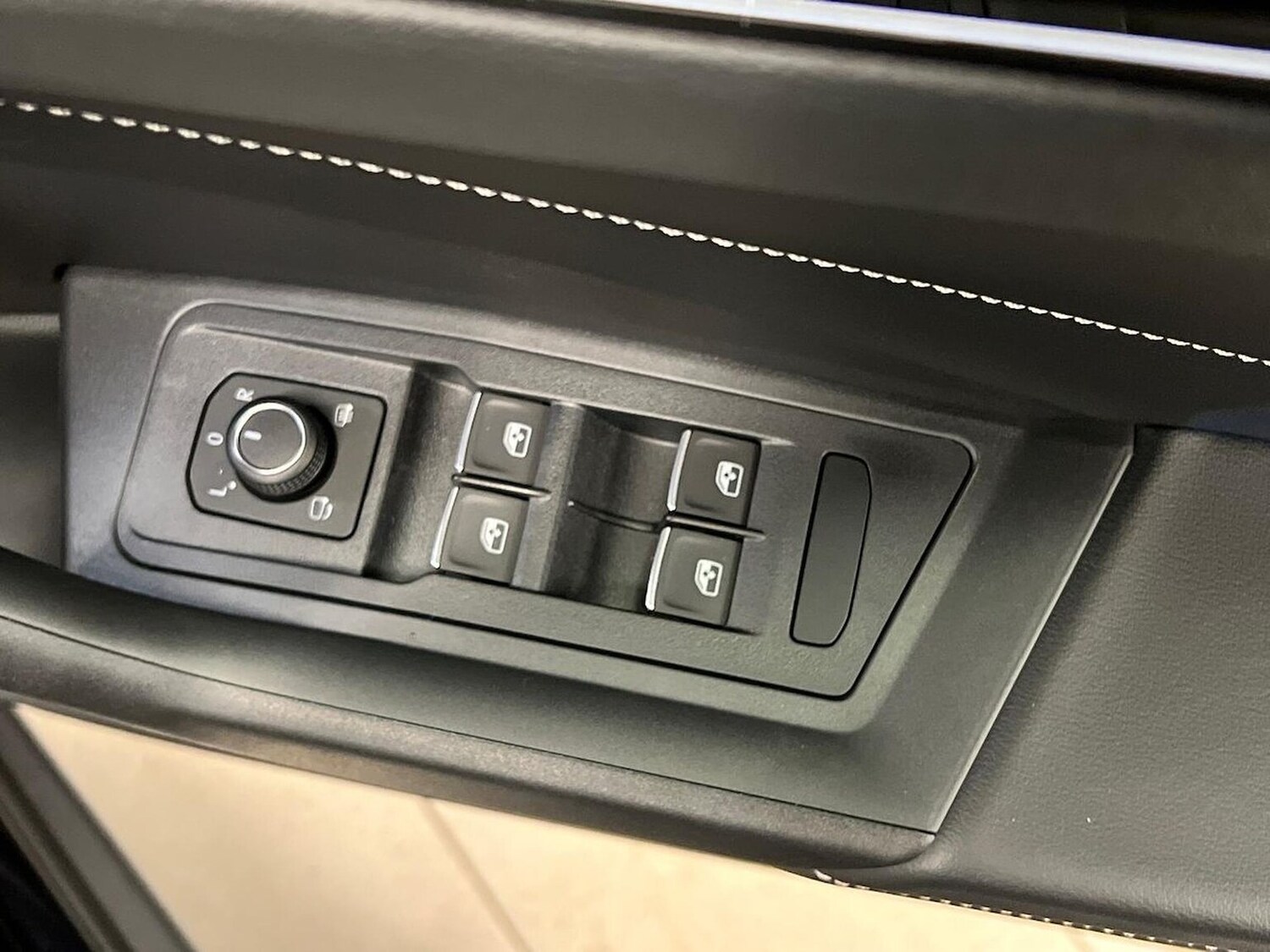 Used Volkswagen T-Roc 2026 for sale - 78195357: Photo 21