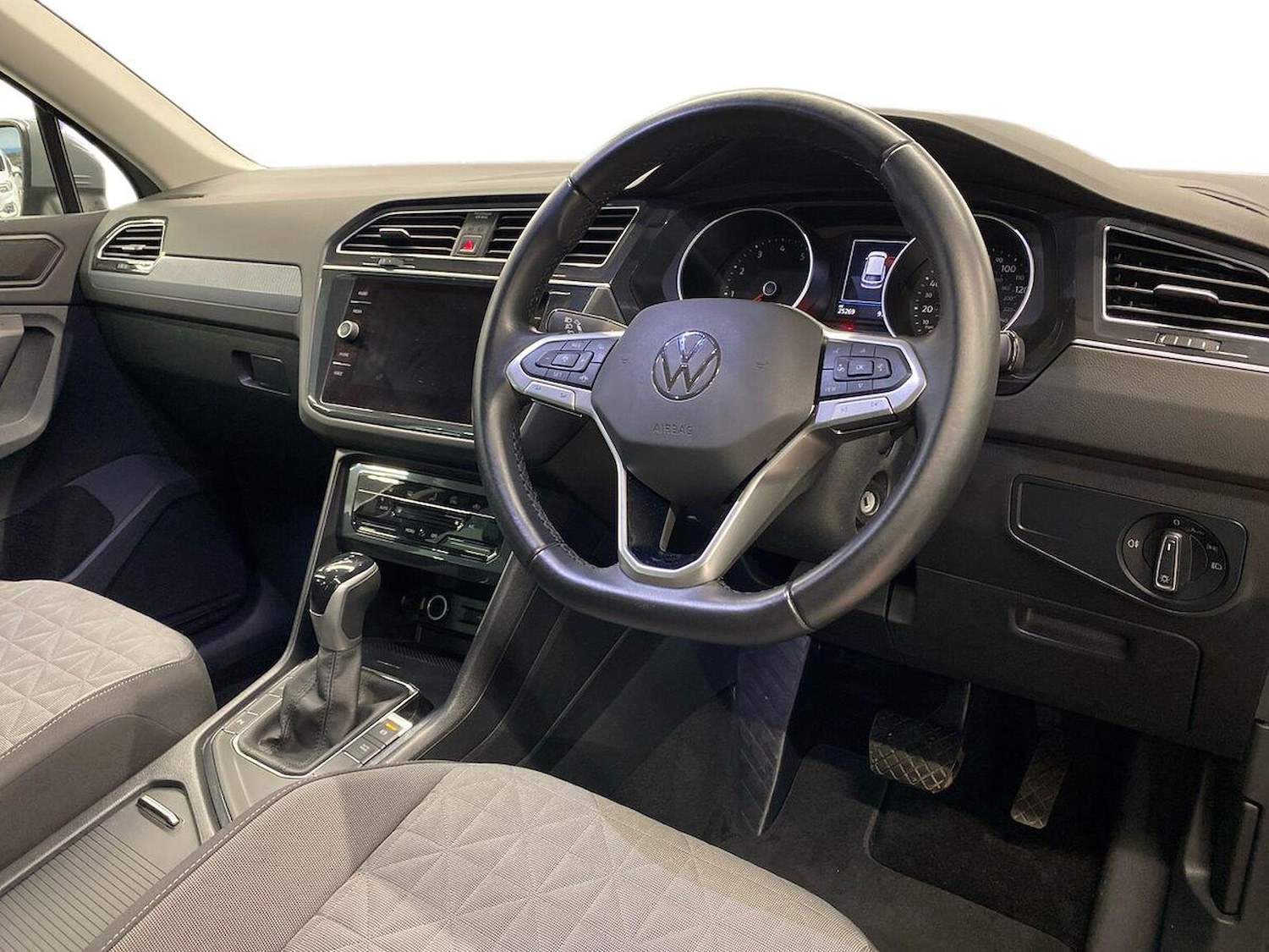 Used Volkswagen Tiguan 2021 for sale - 76951193: Photo 16