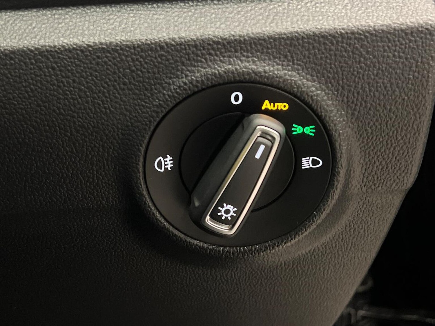 Used Volkswagen T-Roc 2026 for sale - 77888632: Photo 24