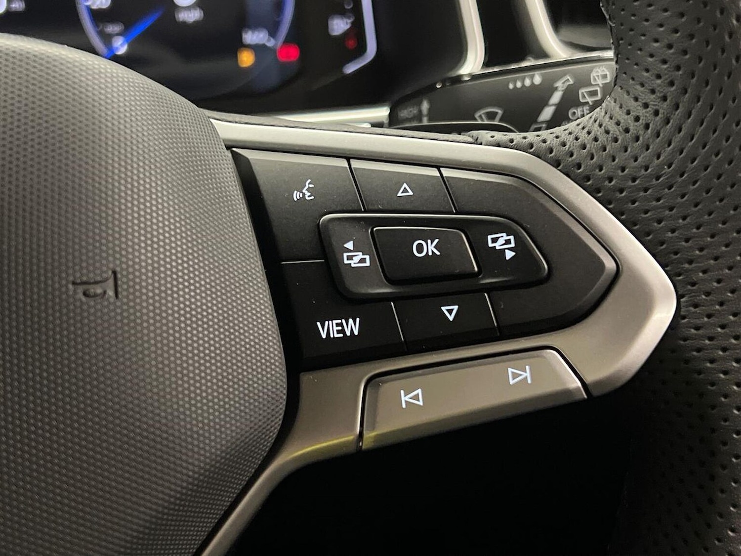 Used Volkswagen T-Roc 2026 for sale - 77888632: Photo 25