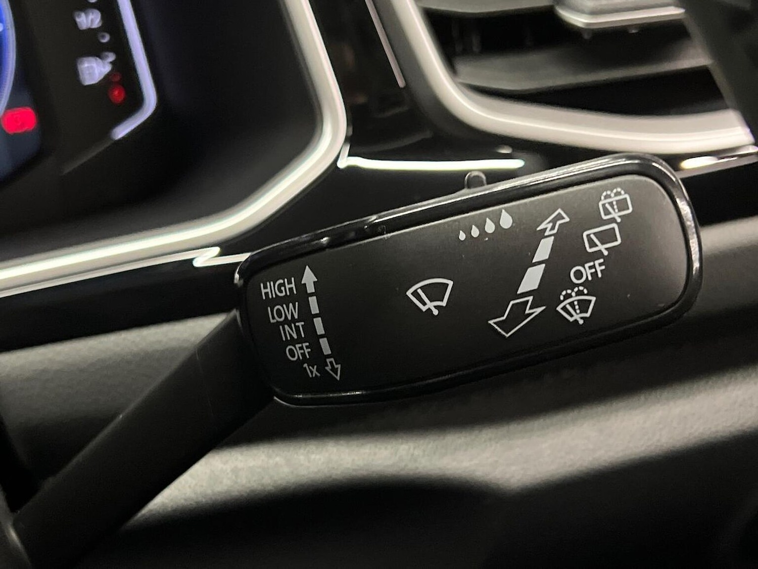 Used Volkswagen T-Roc 2026 for sale - 77888632: Photo 27