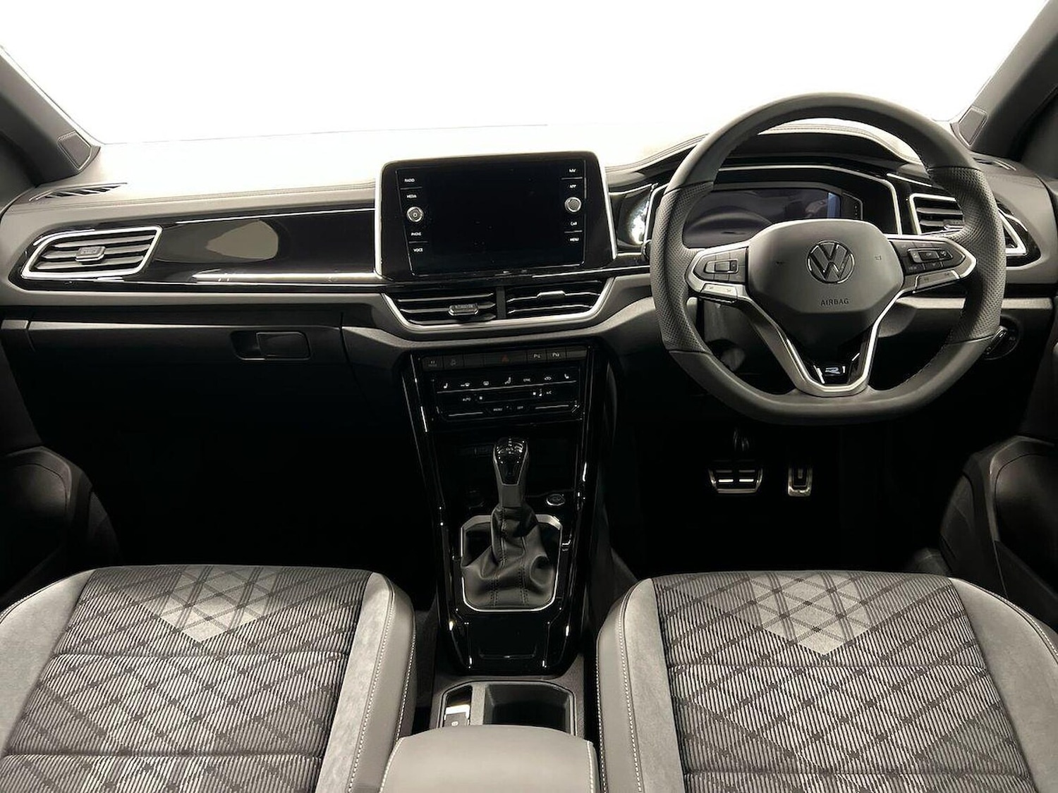 Used Volkswagen T-Roc 2026 for sale - 77888632: Photo 8