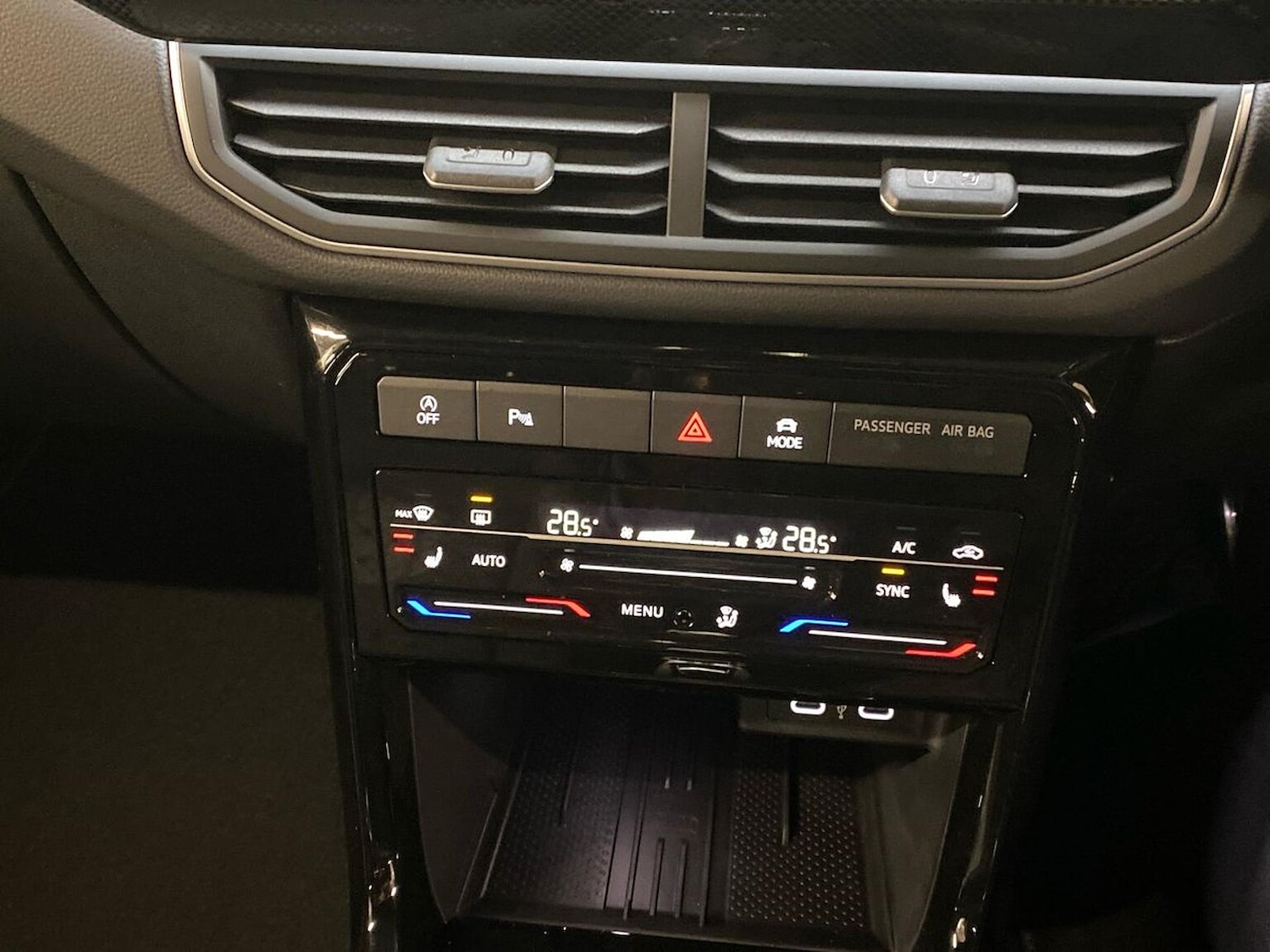 Used Volkswagen T-Cross 2025 for sale - 77487807: Photo 12