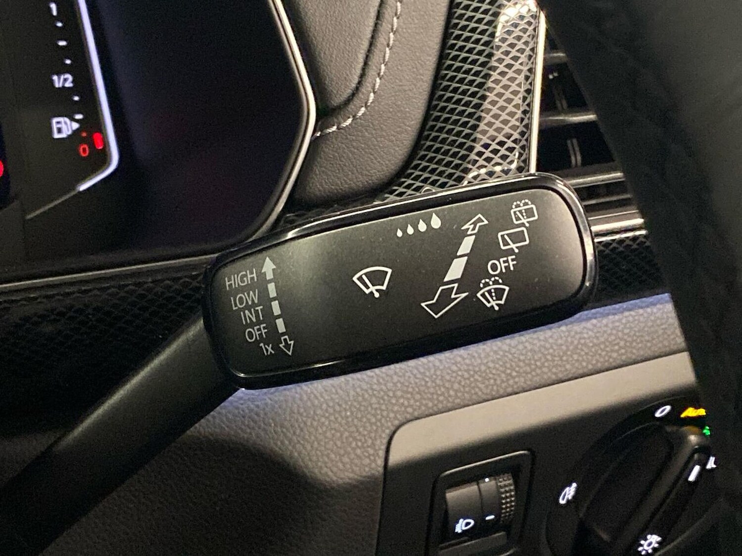 Used Volkswagen T-Cross 2025 for sale - 77487807: Photo 27