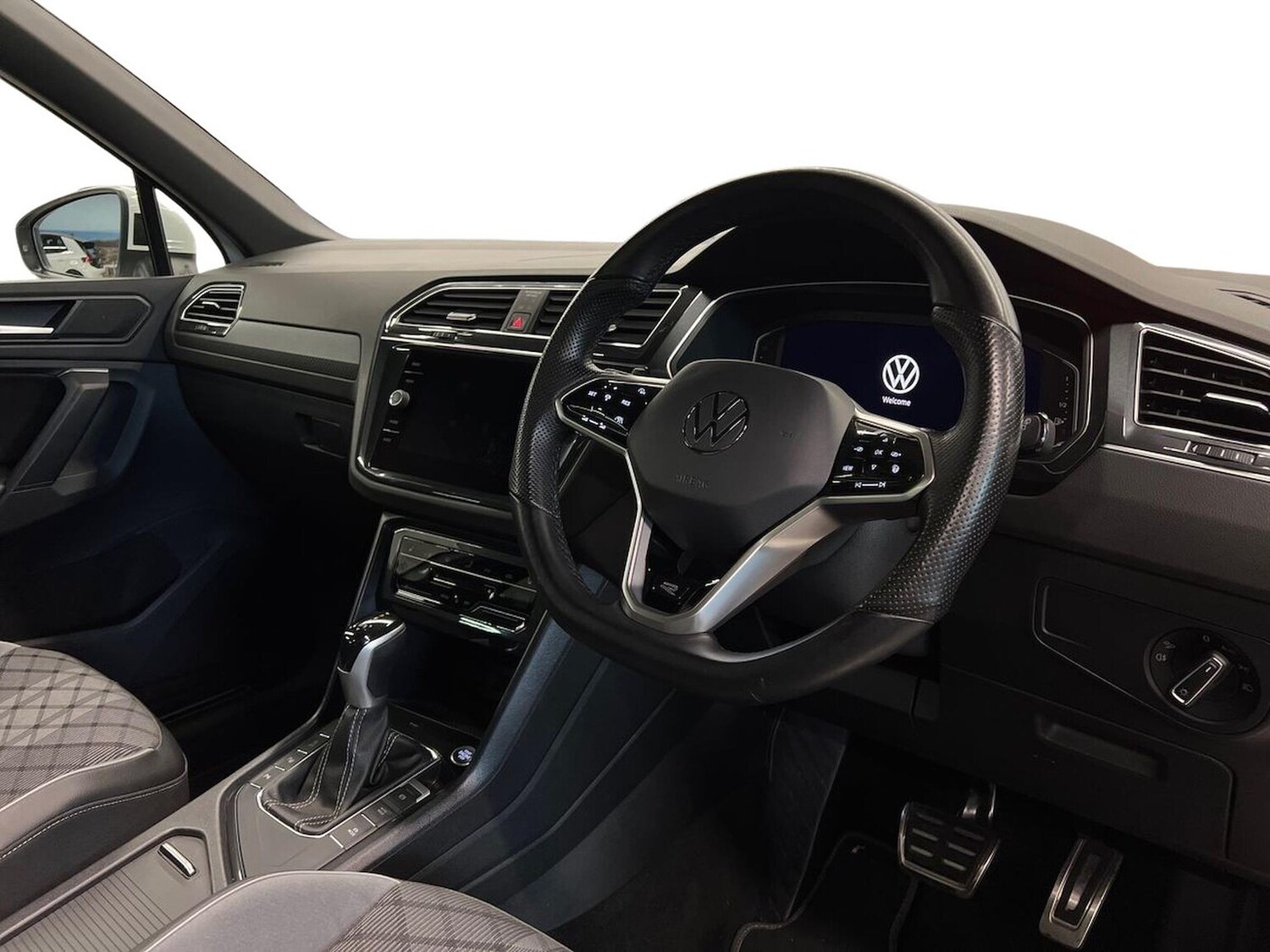 Used Volkswagen Tiguan 2022 for sale - 76380299: Photo 15