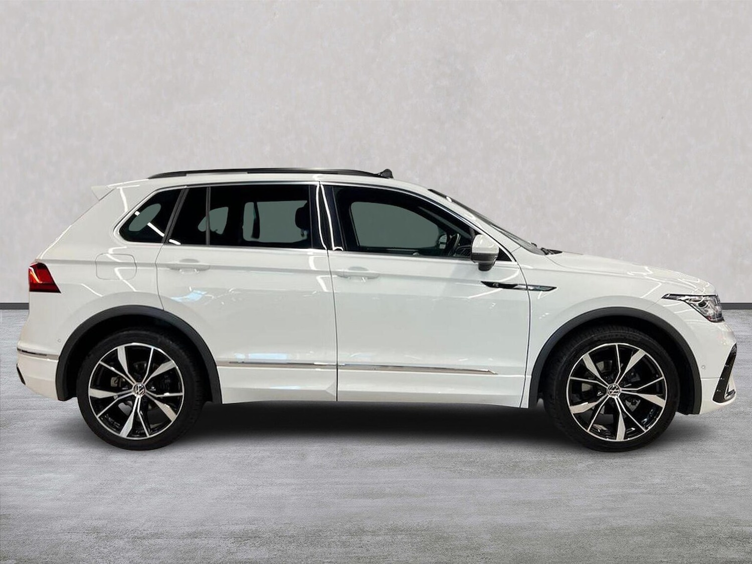 Used Volkswagen Tiguan 2022 for sale - 76380299: Photo 3